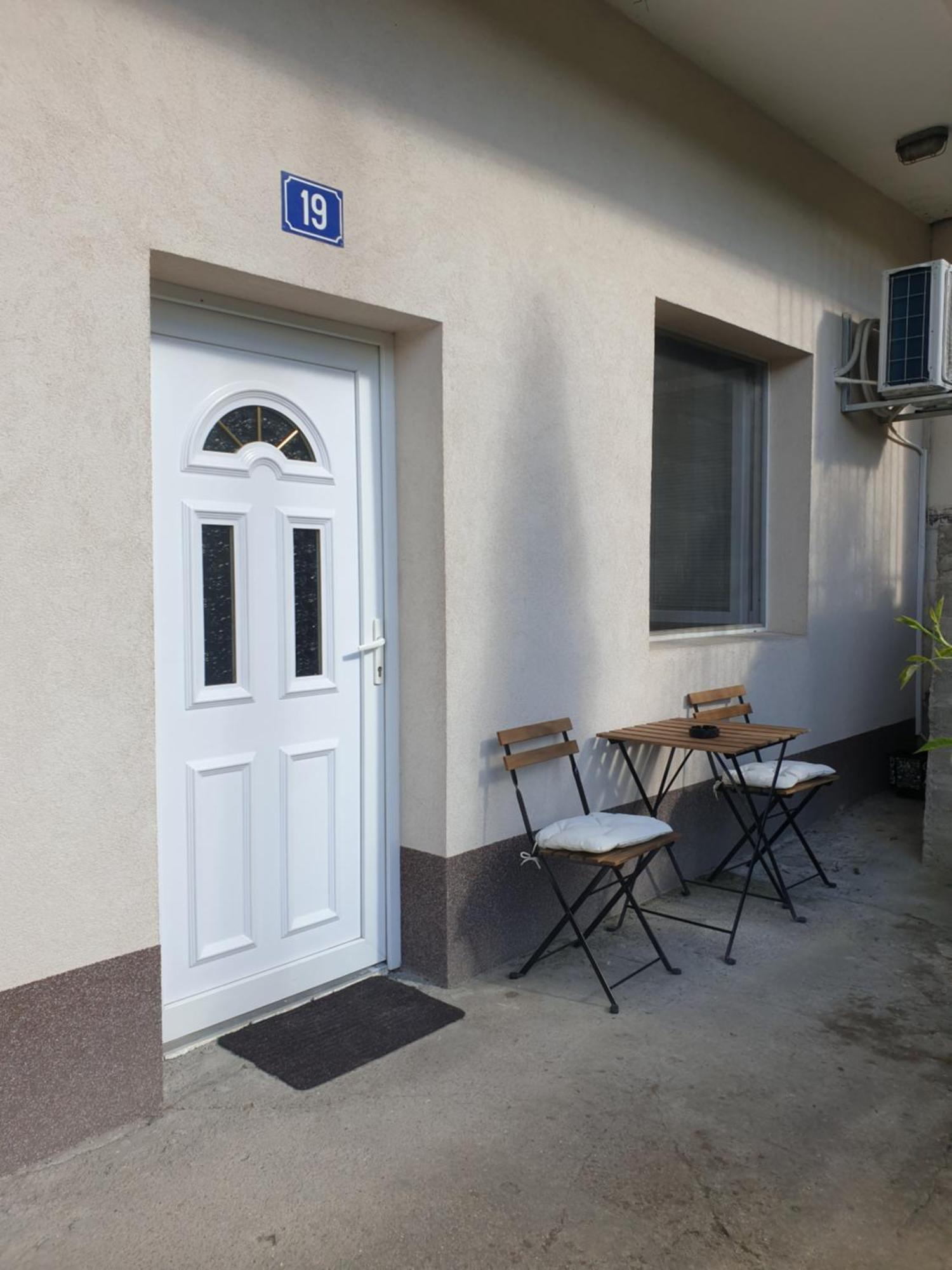 Novi Apartman 19 Фоча Екстериор снимка